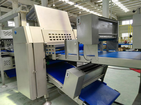 Mua Dễ dàng vận hành máy ép công nghiệp 800 mm Chiều rộng vành đai cho bánh ngọt Đan Mạch sản xuất trực tuyến
