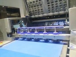 Mua G850 High Automation Croissant Line cho các kích thước khác nhau với công suất công nghiệp sản xuất trực tuyến